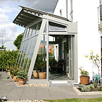 Ein Beispiel für Wintergärten als Anbau von Glashaus Regahl, Lemgo